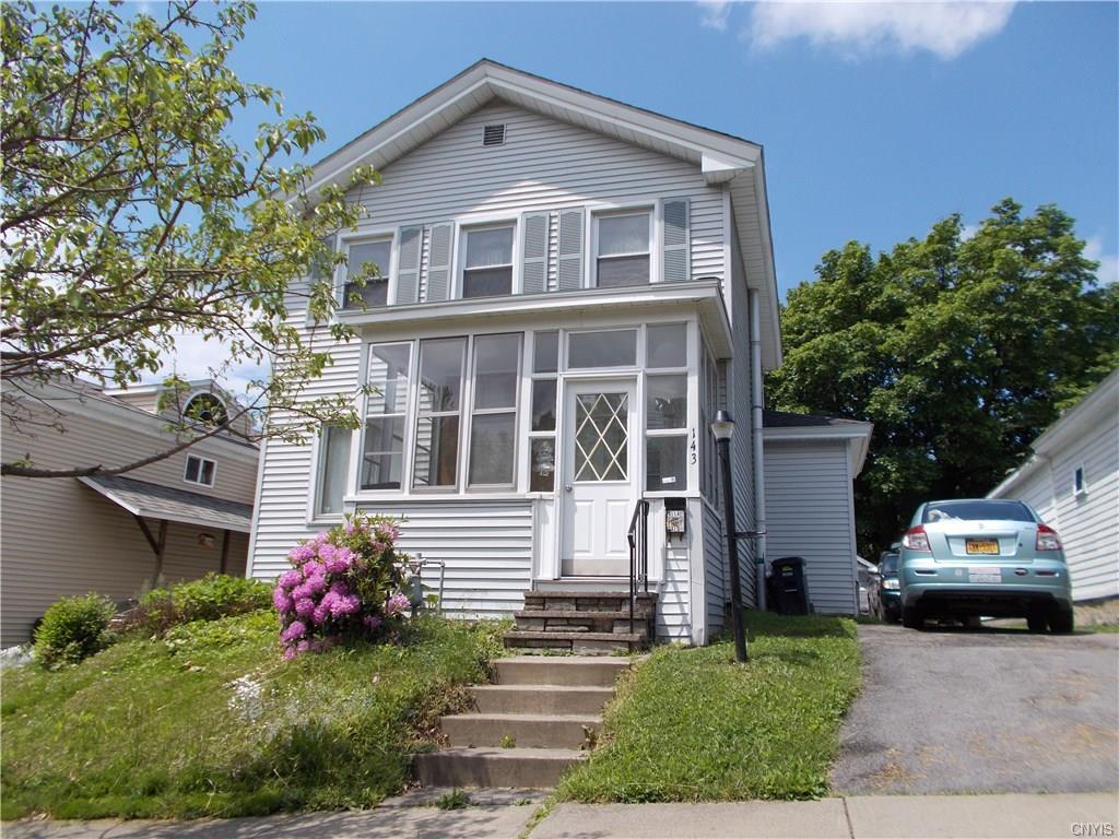 102 E 10th St