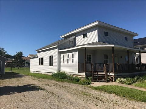 74 Groman Dr
