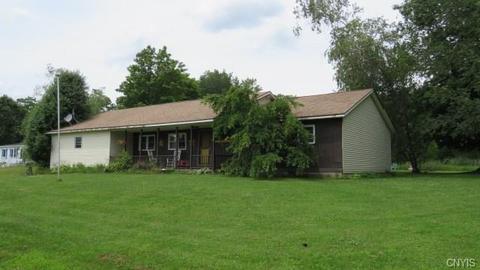74 Groman Dr