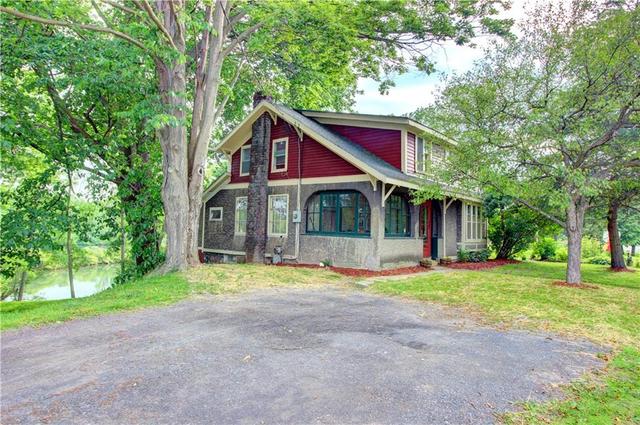 3 Maple Lane St