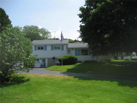 4 Courtney Dr