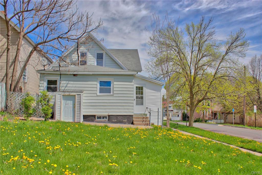 112 Wayne St