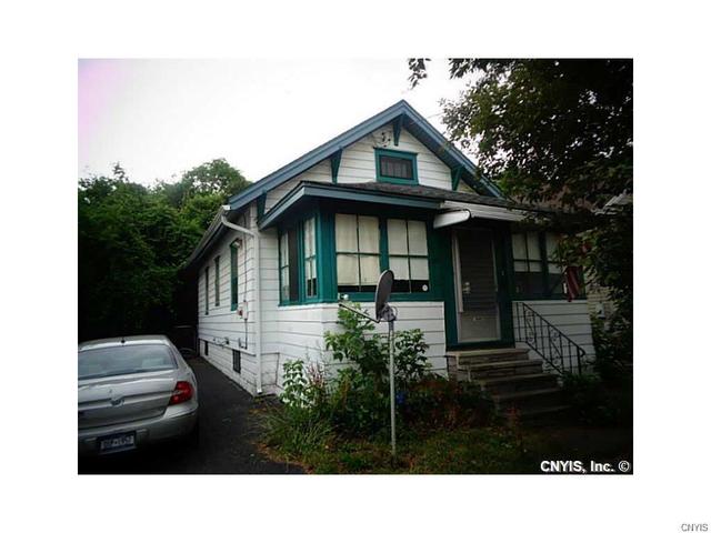 121 Mayar St