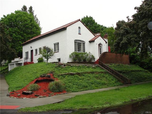 901 Lancaster Ave
