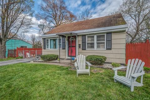 136 Charmouth Dr