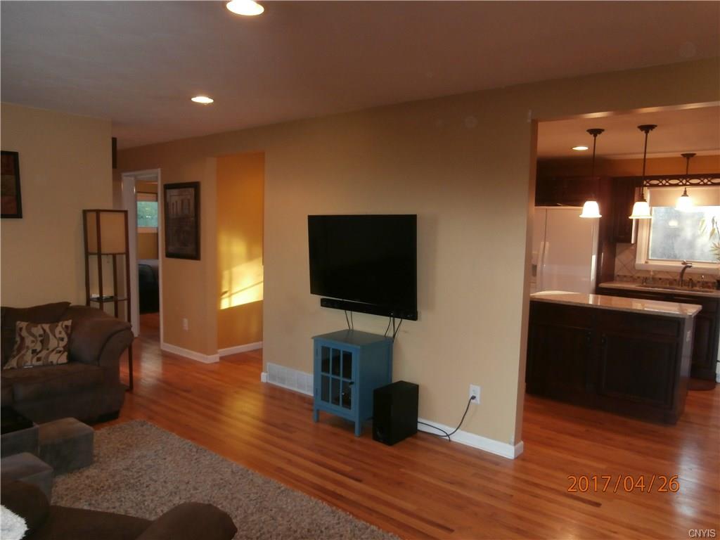 158 Winthrop Rd