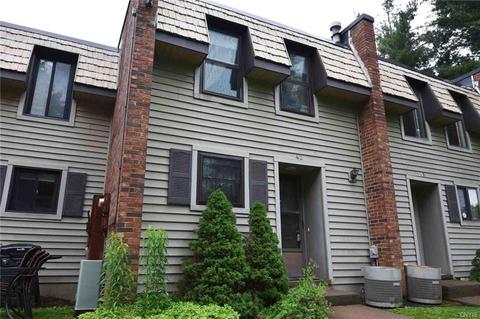 69 Oakdale Ave S