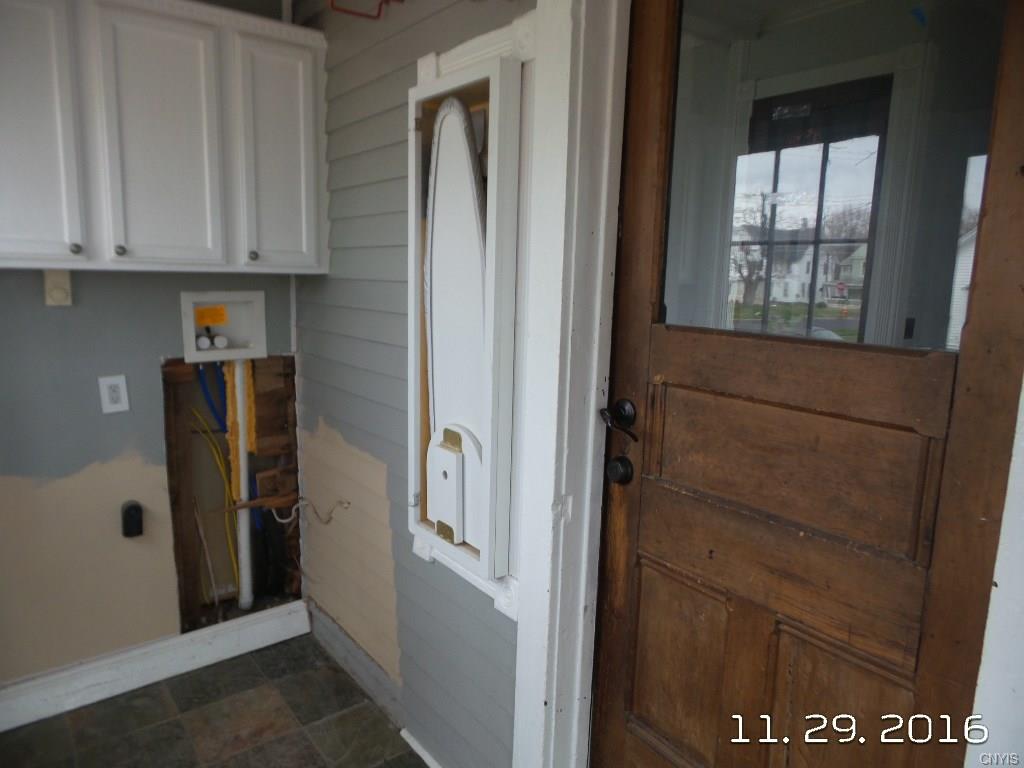 657 Boyd St