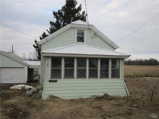 10 Anthony St