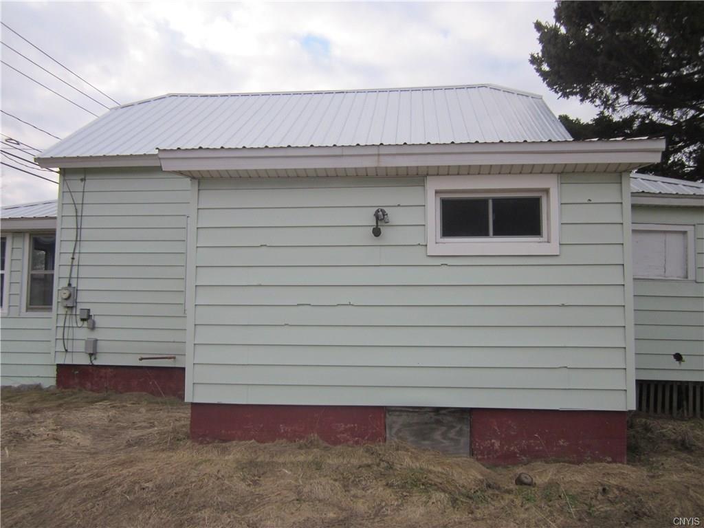 10 Anthony St