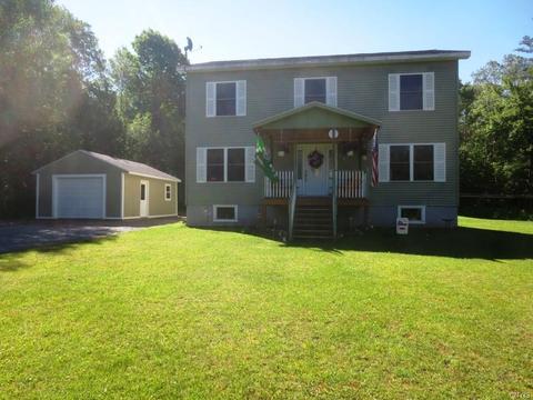 9778 East Rd