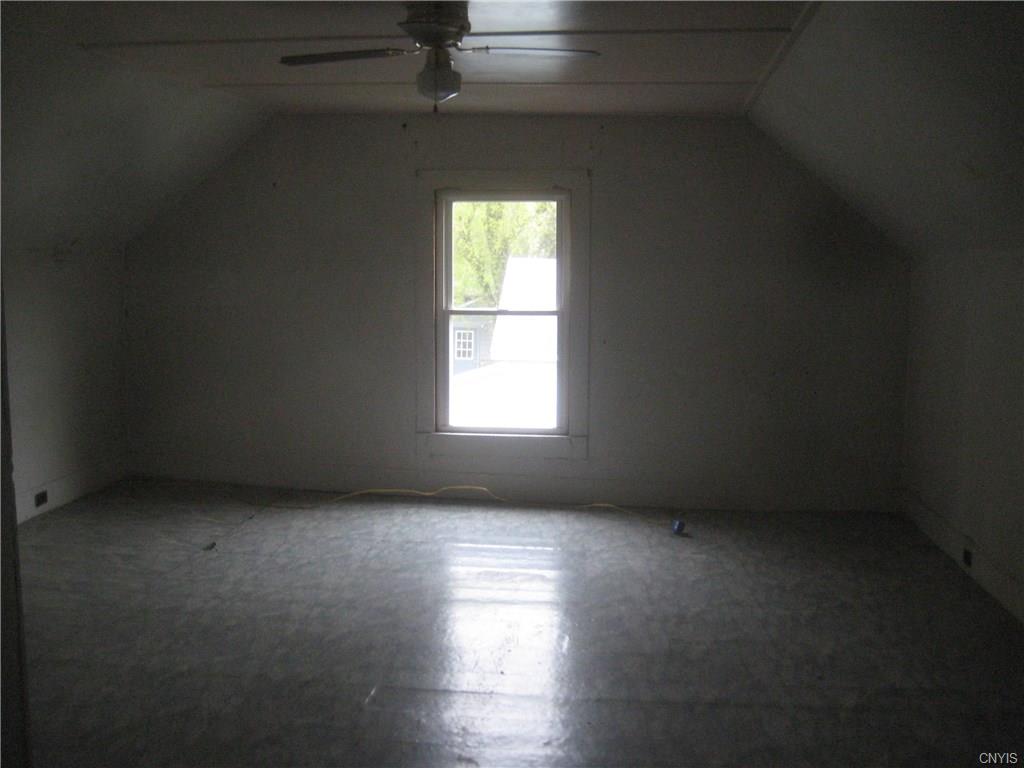 214 W Kirby St