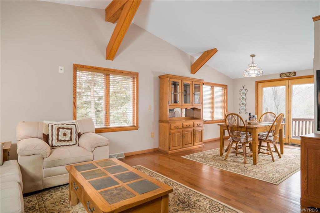 63 Knob Hill Rd