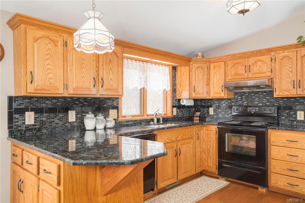 63 Knob Hill Rd