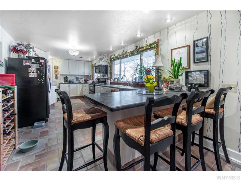607 Larkin Rd #APT H, Derby NY 14047