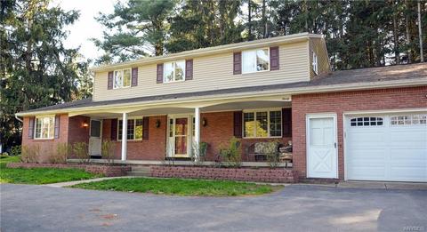 22 Windsor Ridge Dr