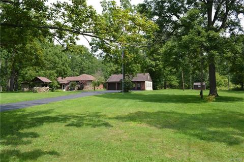 631 Stolle Rd