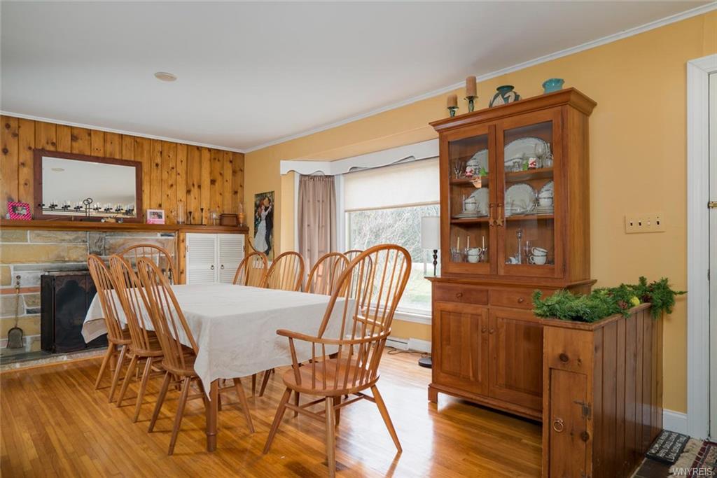78 Scattertree Ln