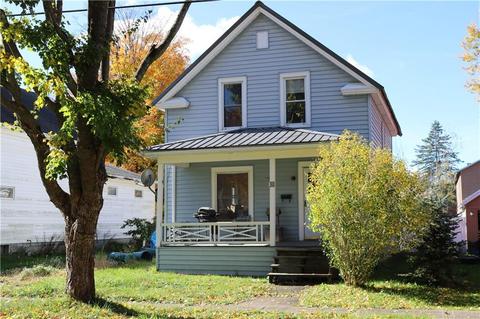 19 1st Ave