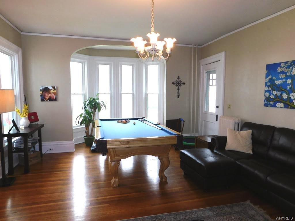 5118 Woodland Dr