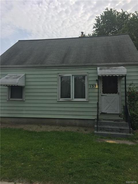 2 Boll St