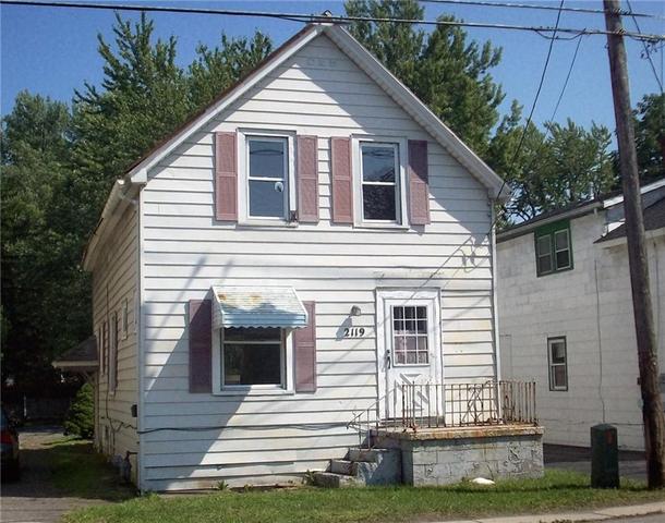 19 Person St