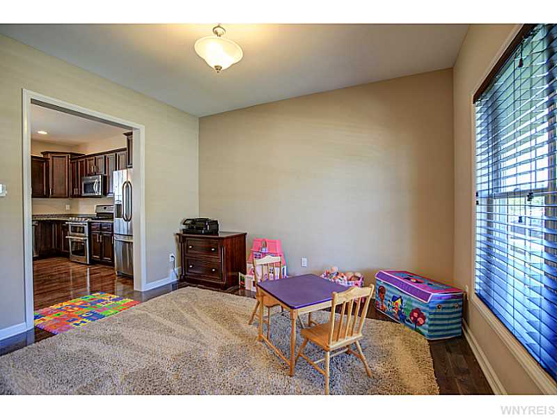 For Sale: 4790 Mosey Ln Buffalo, NY 14219