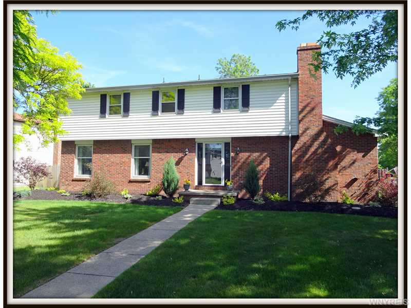 For Sale: 448 Cottonwood Dr Buffalo, NY 14221