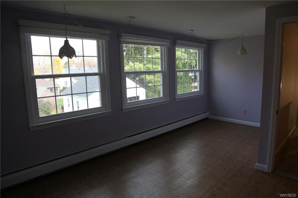 160 Woodward Dr