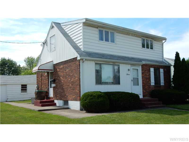 For Sale: 4 Birkdale Rd Buffalo, NY 14225
