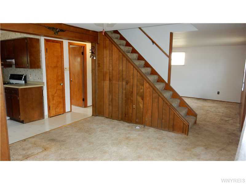 For Sale: 4 Birkdale Rd Buffalo, NY 14225