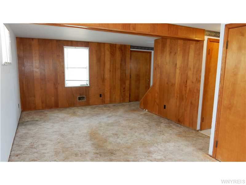 For Sale: 4 Birkdale Rd Buffalo, NY 14225