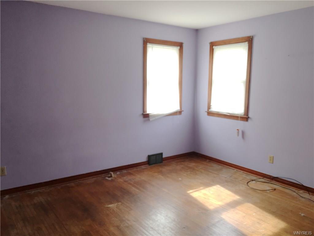 2711 Orleans Ave