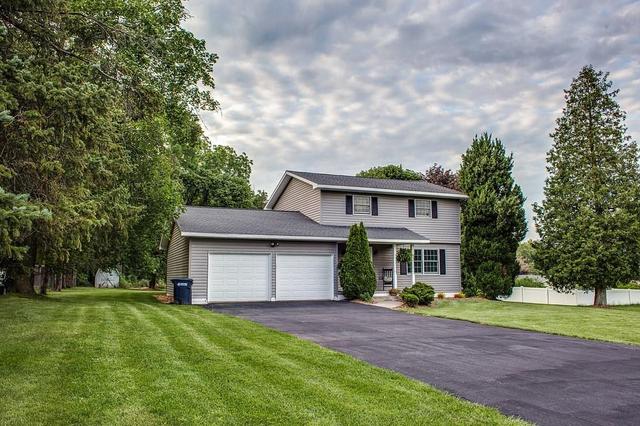 3670 Edgewood Dr