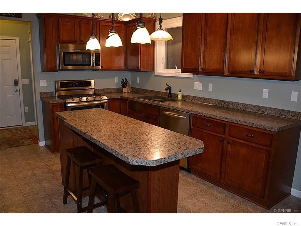 7632 Summers Pl