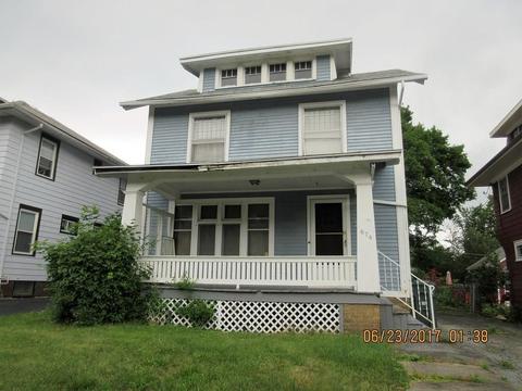 1051 Garson Ave