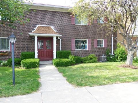 111 Holiday Harbour #B