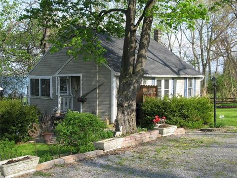 111 Holiday Harbour #B
