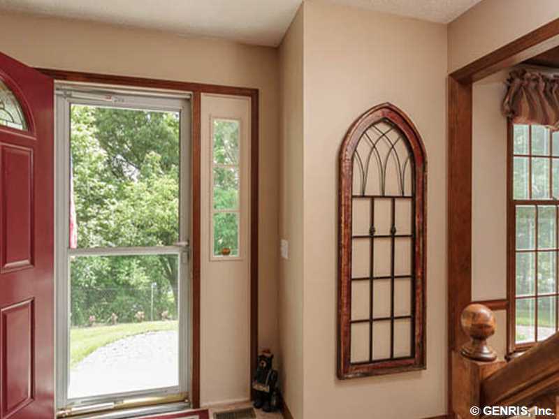 For Sale: 968 Oak Ridge Dr Victor, NY 14564