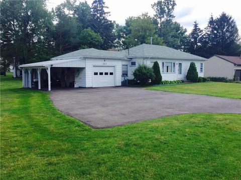 1815 Ridge Rd