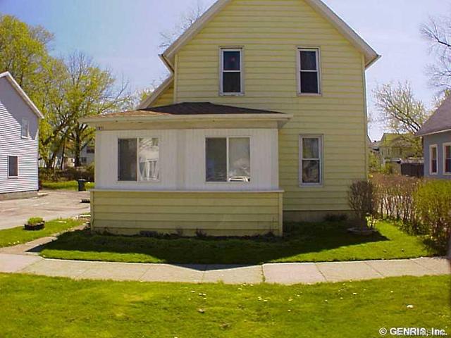 225 Grand Ave