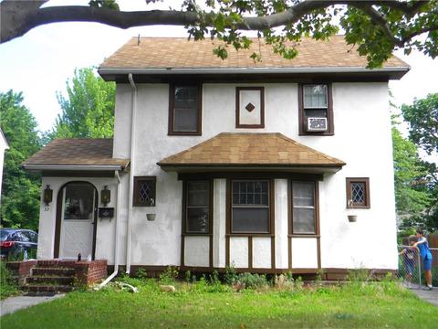 122 Bonesteel St