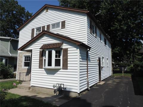 122 Bonesteel St