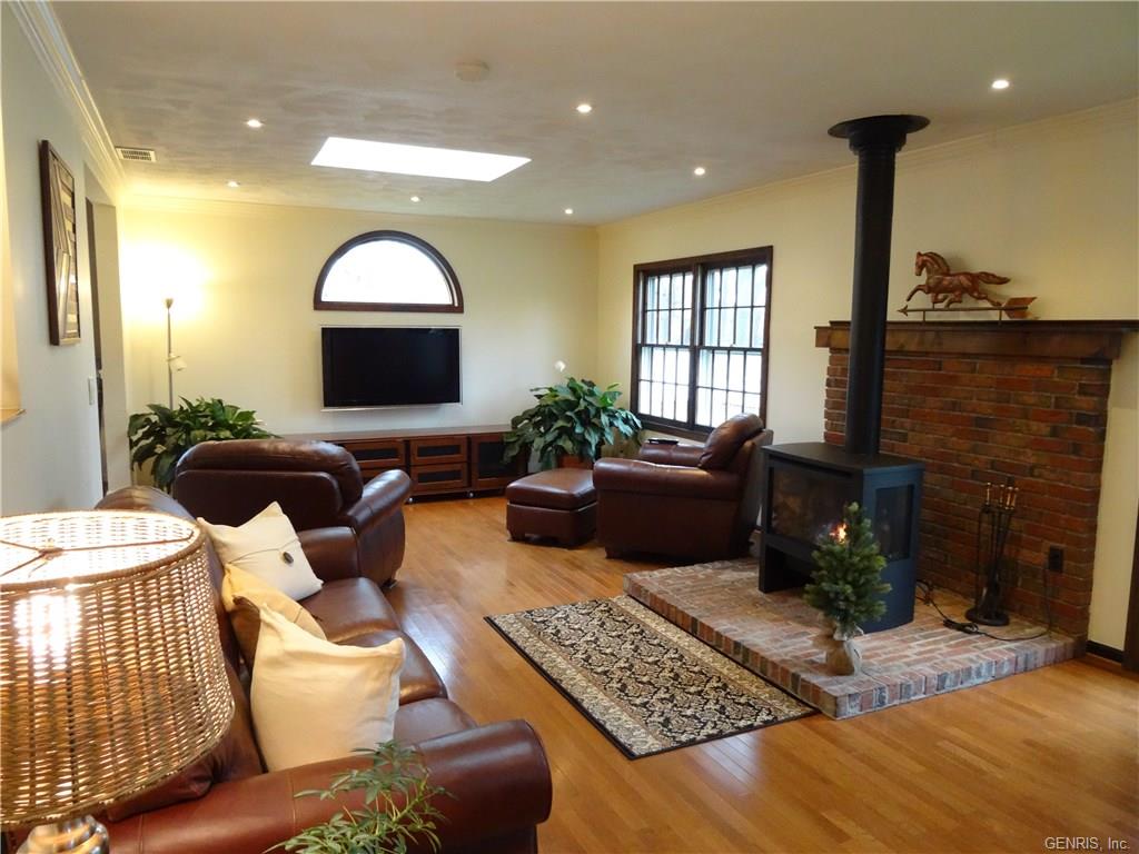 30 Beaconview Ct