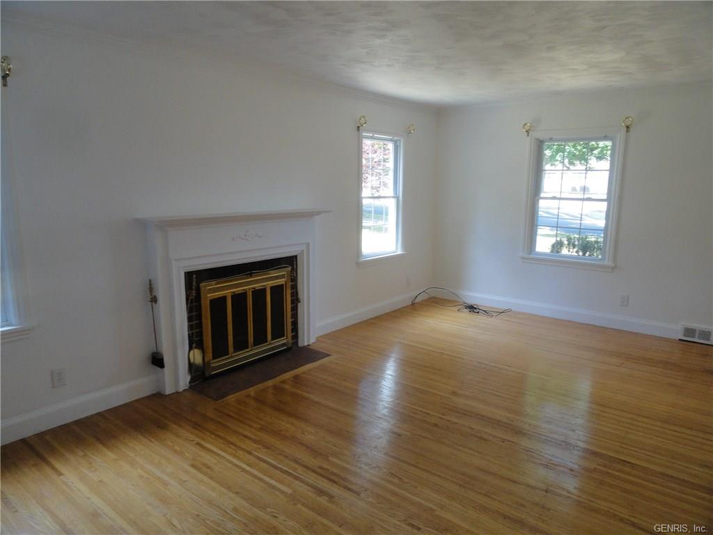 133 Colebrook Dr