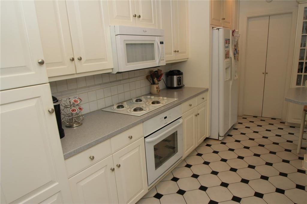1567 East Ave