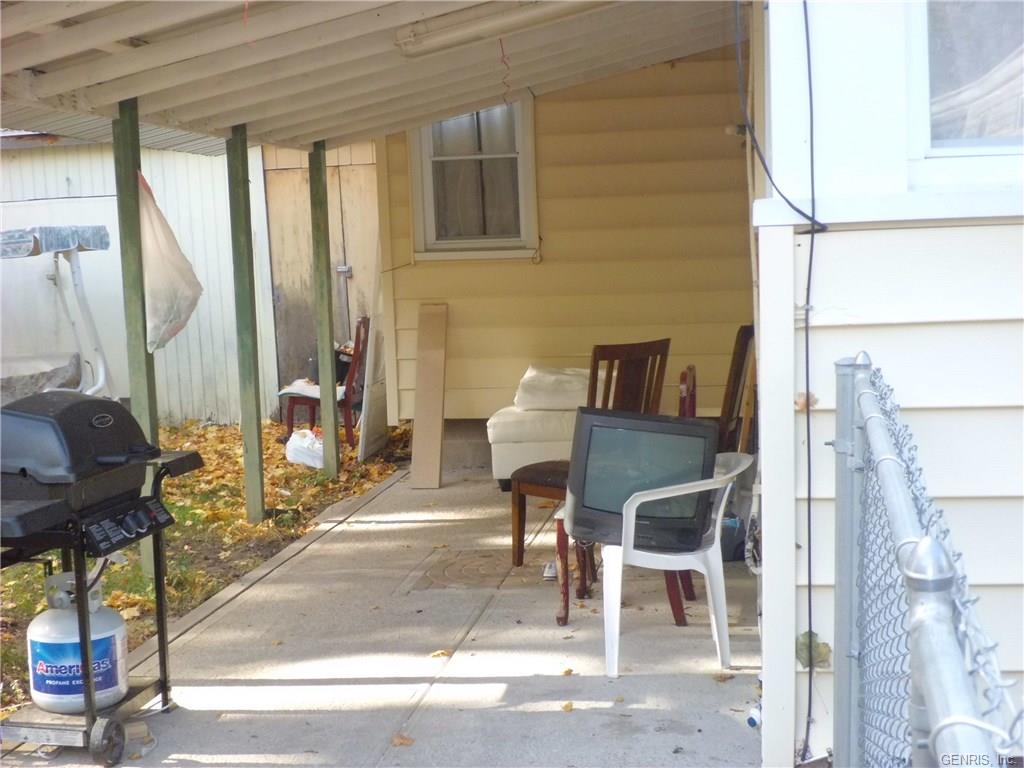 229 Fernwood Ave