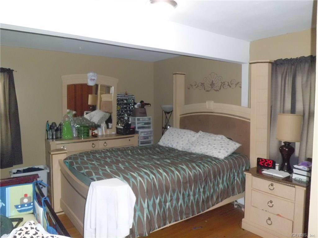 229 Fernwood Ave