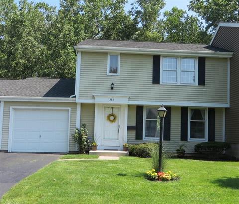 17 Adeane Dr E