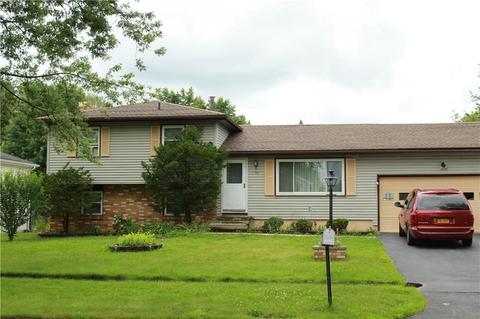 17 Adeane Dr E